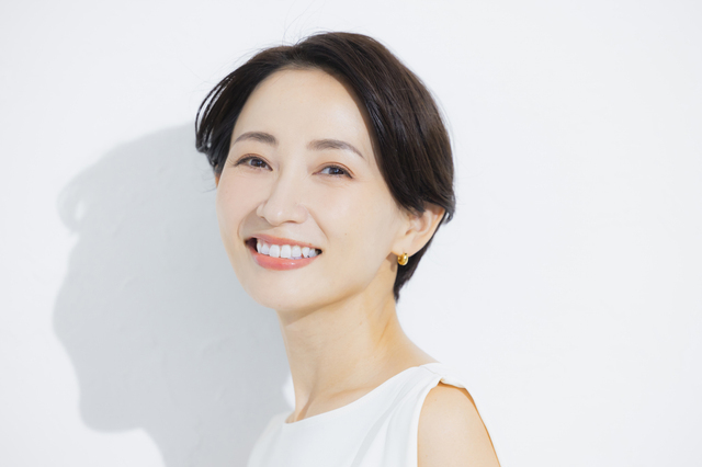 新松戸駅徒歩近くの審美歯科(白い詰め物・被せ物・入れ歯）